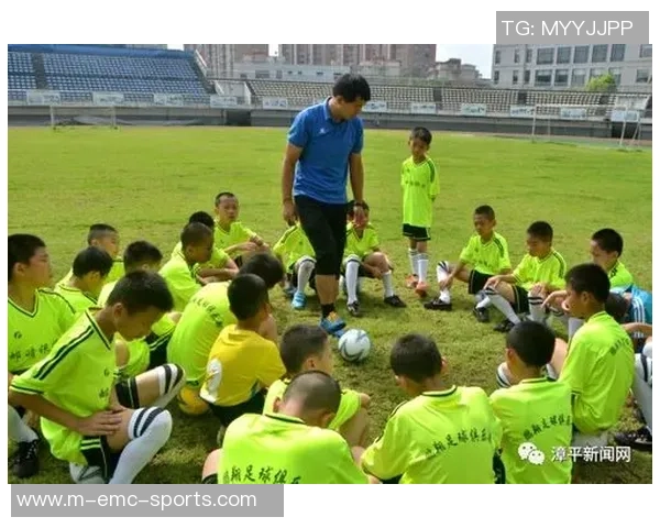 足球培训适合几岁开始学习最佳年龄段解析与建议